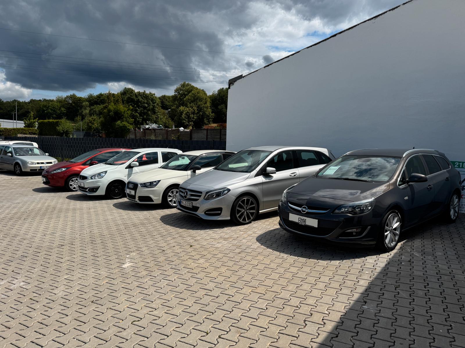 showroom-image-bottom