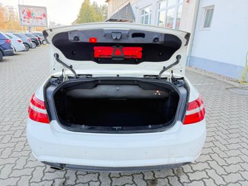 Mercedes E 220 - 10