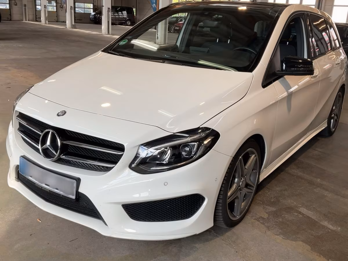 Mercedes-Benz B 200 AMG*7G-DCT*PANORAMA*KAMERA*LEDER*XENON
