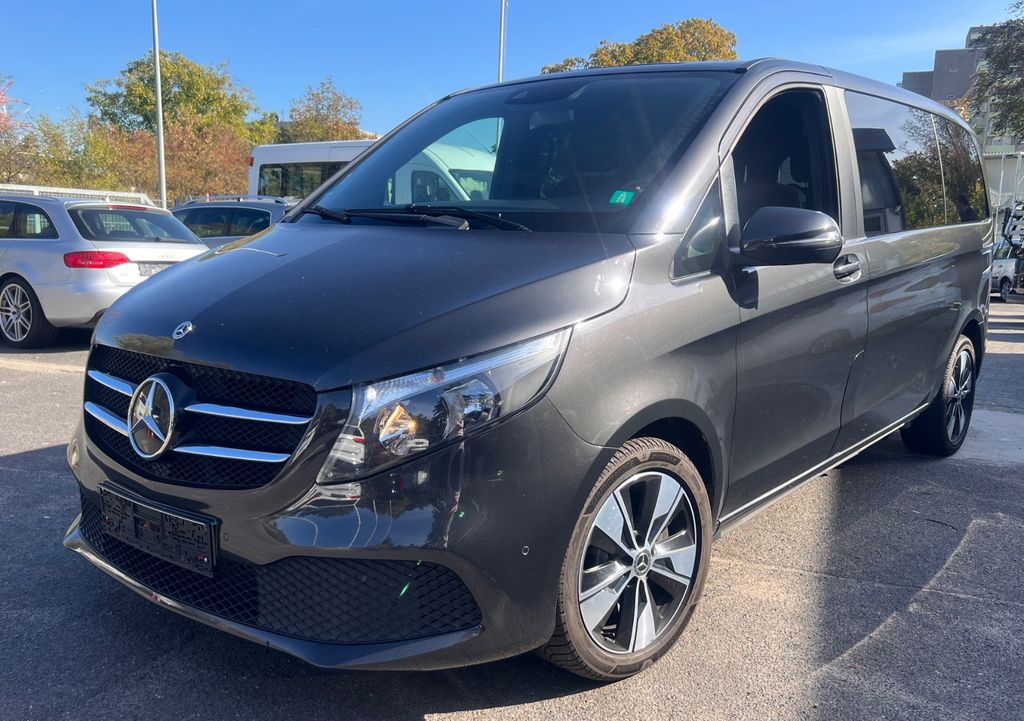 Image of Mercedes-Benz V 220