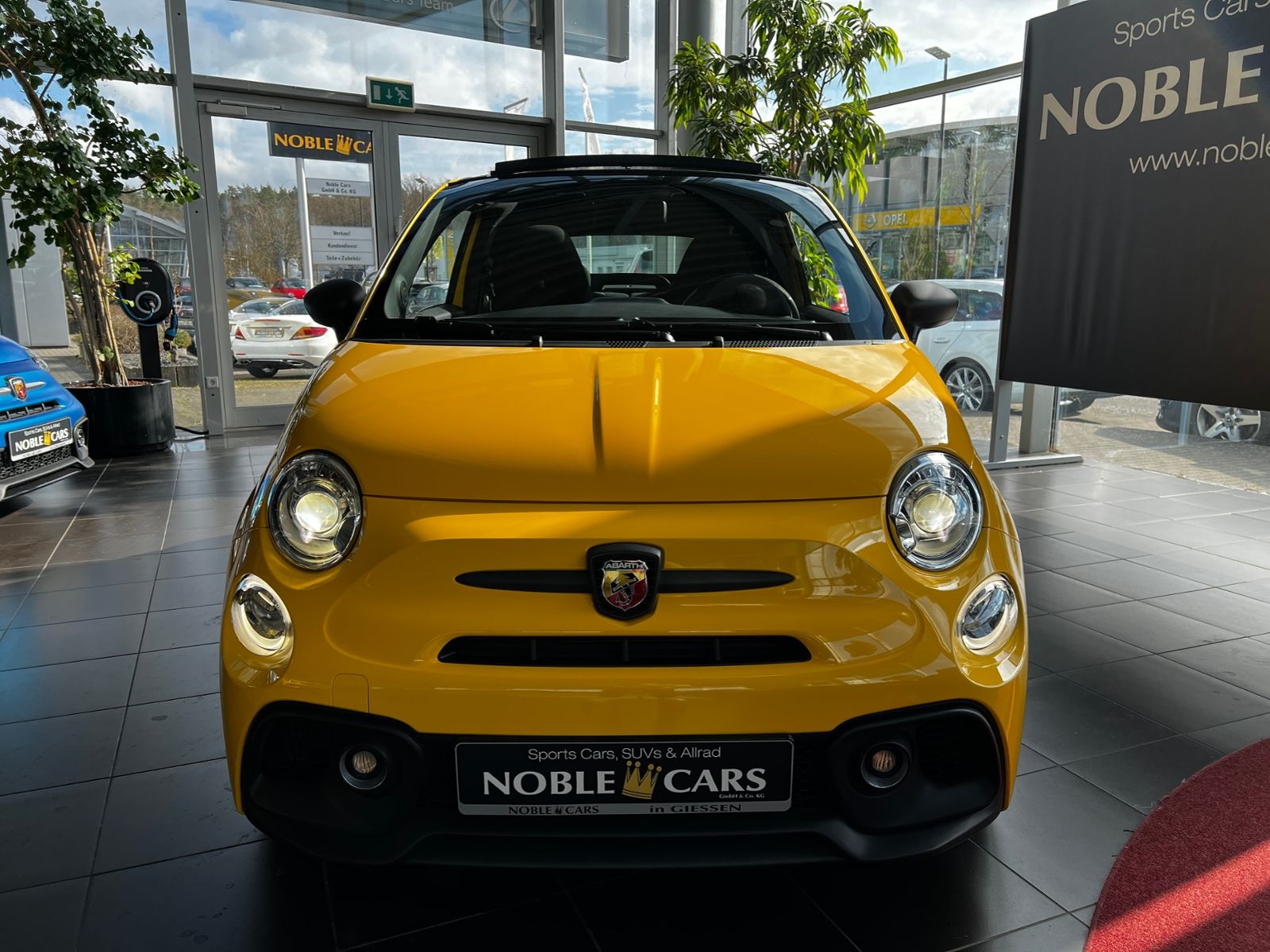 Fahrzeugabbildung Abarth 595C  Competizione XENON NAVI ALU