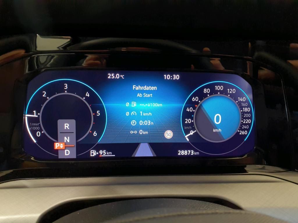 Volkswagen Golf Life 2.0 TDI SCR DSG PDC*Tempo*Klima*NAV*SH