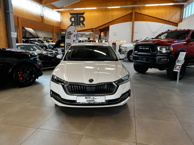 SKODA Octavia Combi Style 2.0 TDI DSG