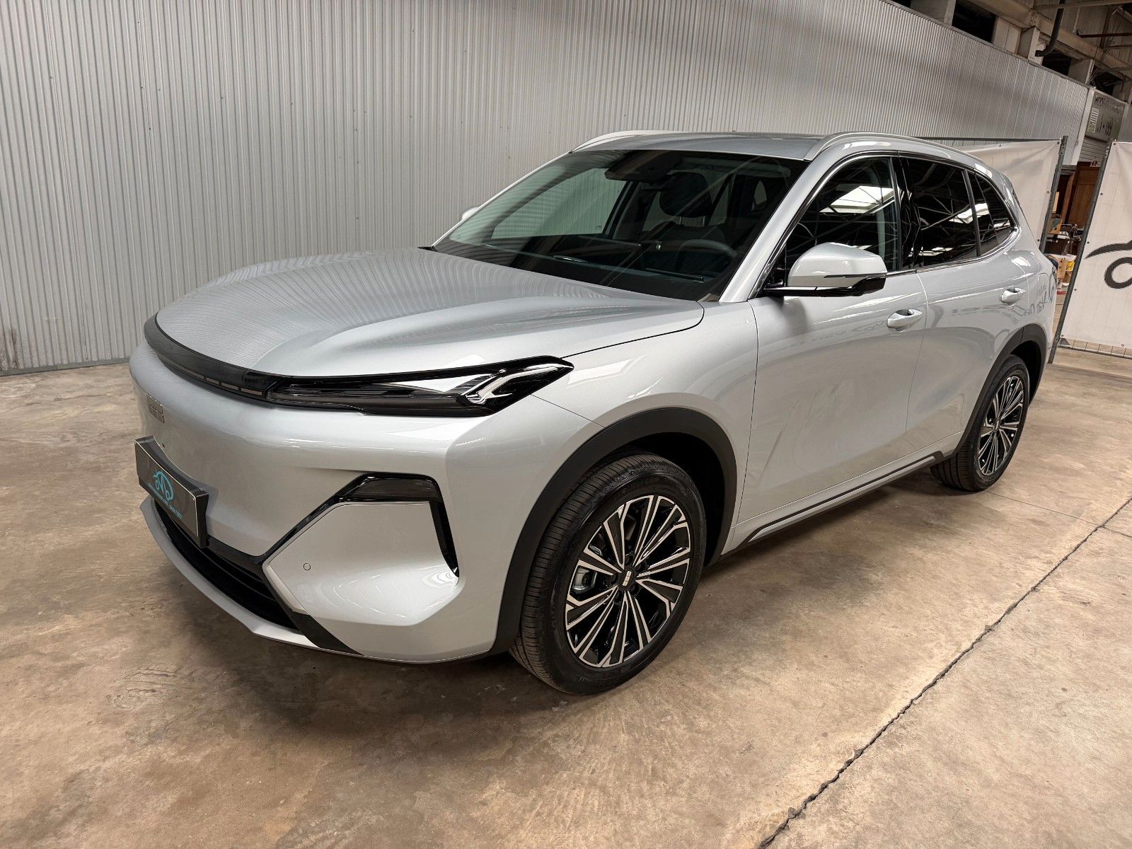 Geely Starray EM-i 1.5 PHEV EM-i Max+ 29,8 kWh Pano imagem 2