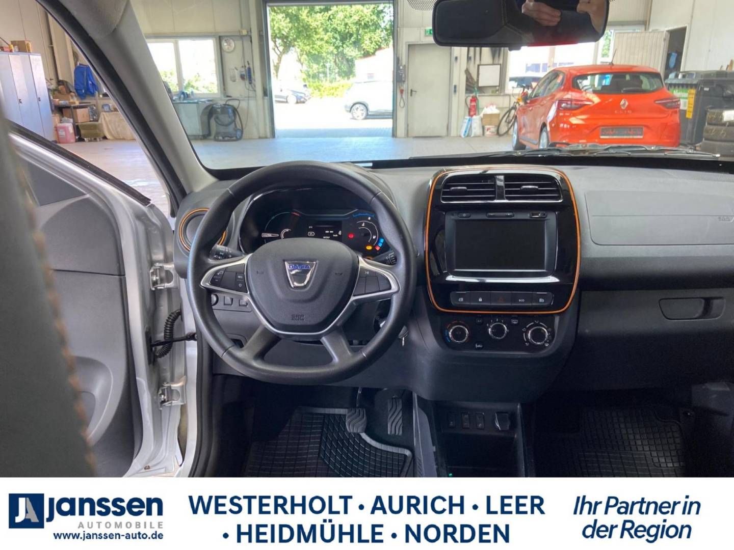 Fahrzeugabbildung Dacia Spring Comfort Plus