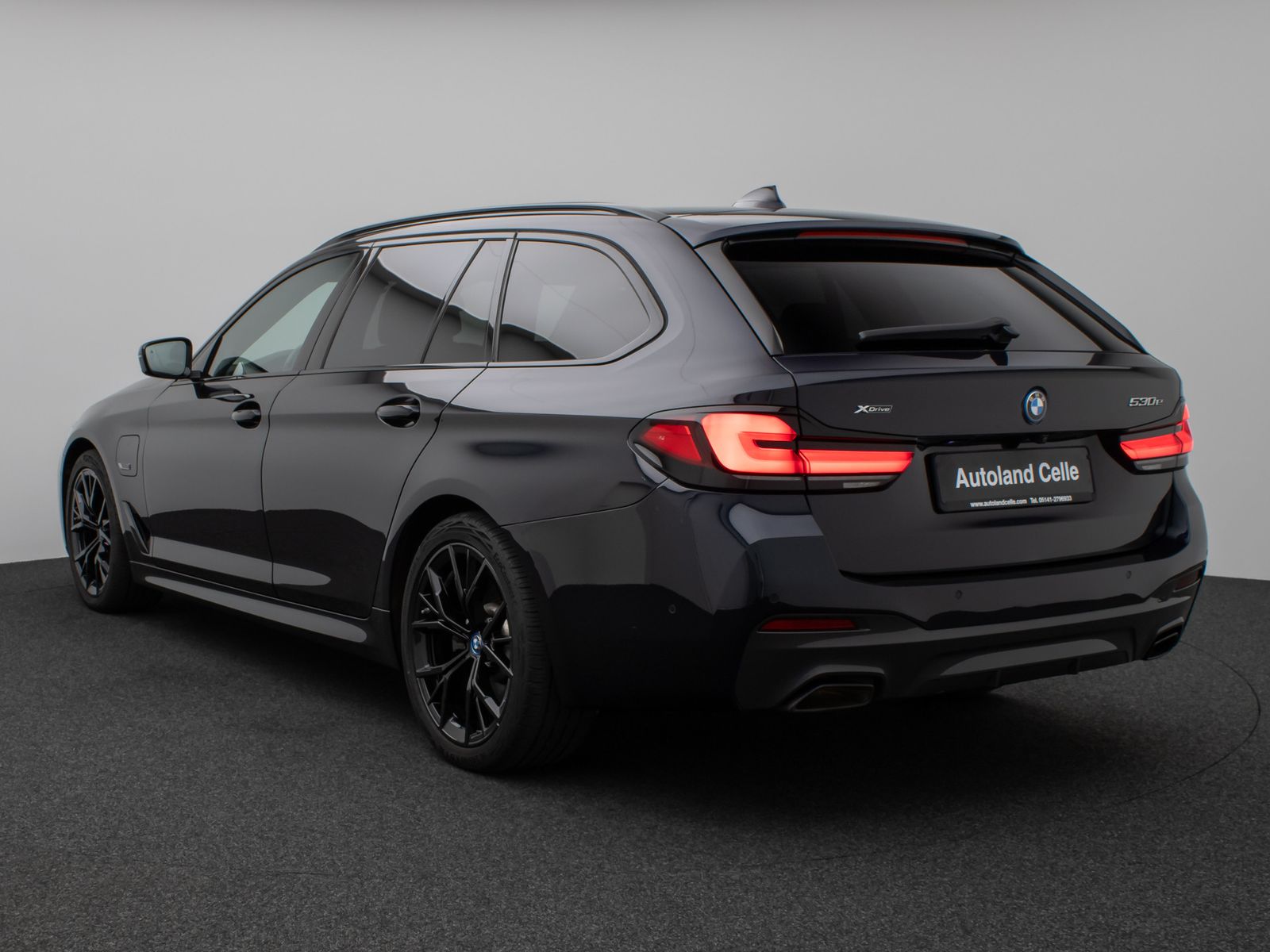 Fahrzeugabbildung BMW 530e xD M Sport Panorama Laser 360°HUD DAB H/K
