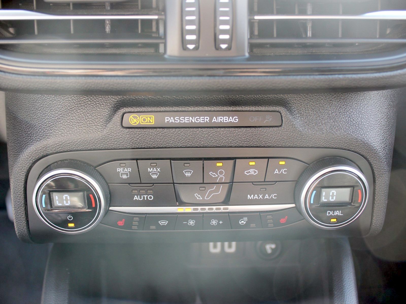 Fahrzeugabbildung Ford Focus ST-Line 1,0 EcoBoost Mild Hybrid