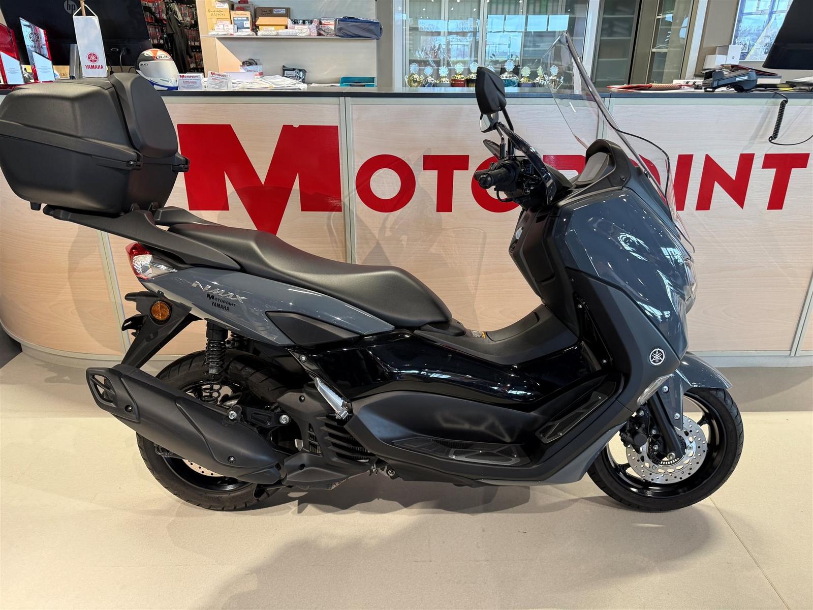Yamaha NMAX 125 inkl. viel Zubehör