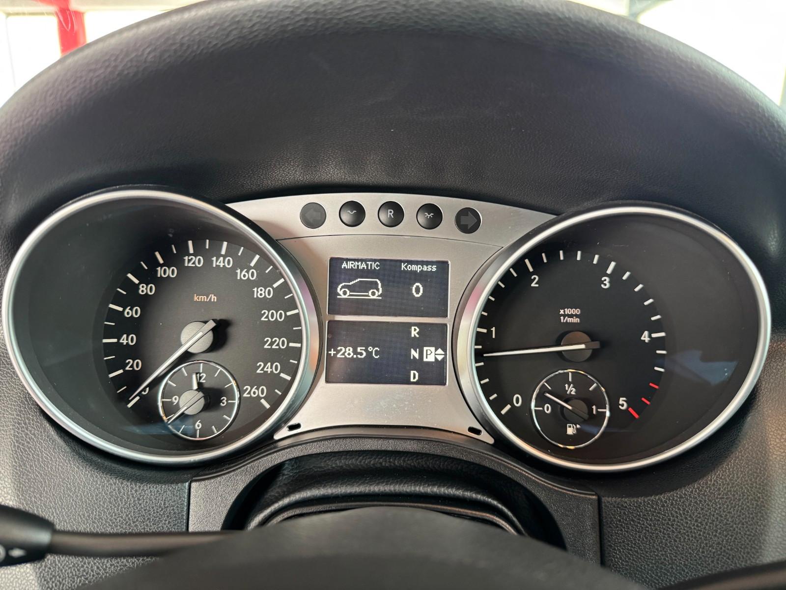 Mercedes-Benz ML320CDI Mopf 4Matic AHK Kamera Airmatic Sportp