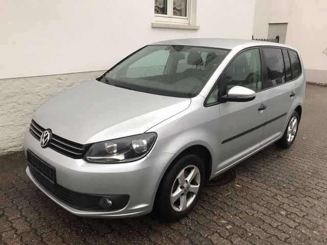 Volkswagen Touran Trendline BMT 1,2 Ltr. -TSI,Motorschaden