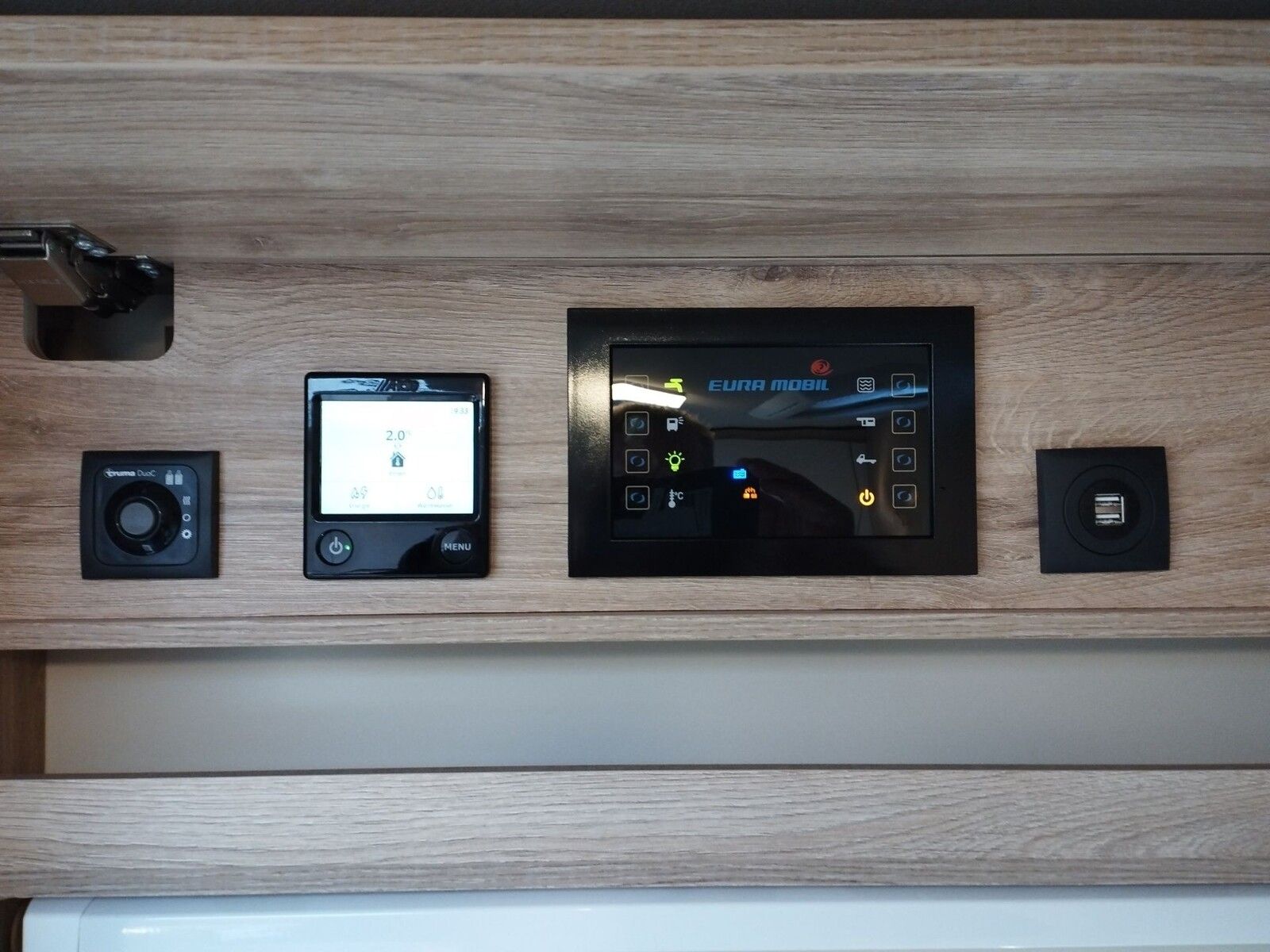 Fahrzeugabbildung Eura Mobil Profila T PT 720 EF MondialPakete 180PSAutomatik