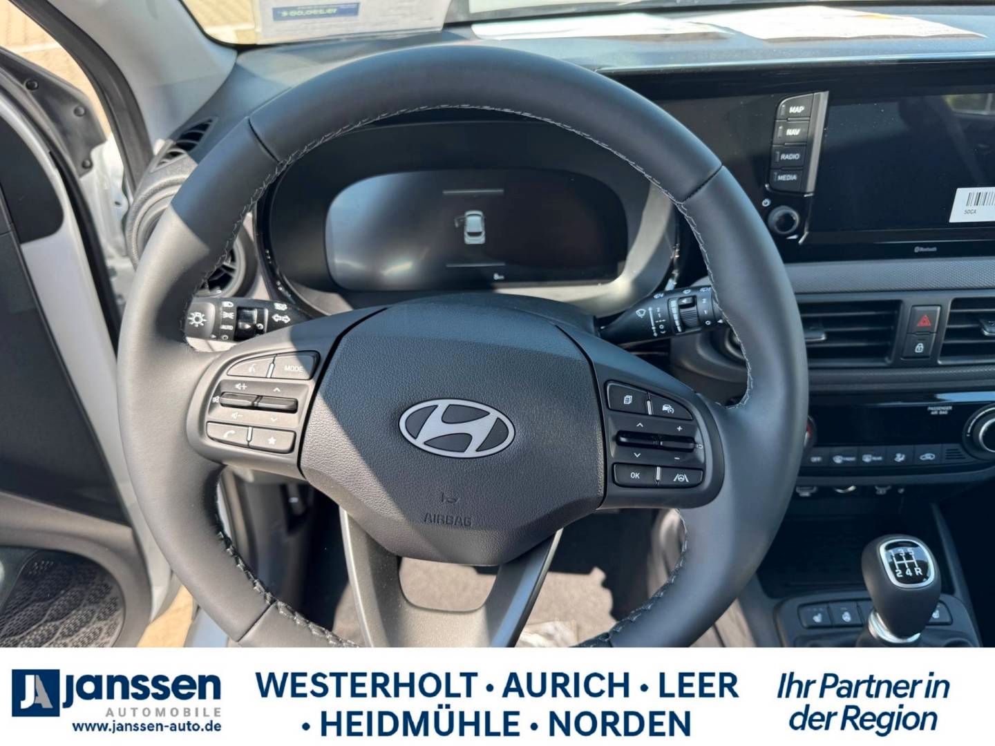 Fahrzeugabbildung Hyundai i10 Trend/ PDC hinten/Rückfahrkamera/Navi/Sitzhe