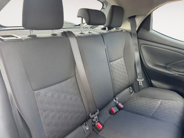 Toyota Yaris - 10
