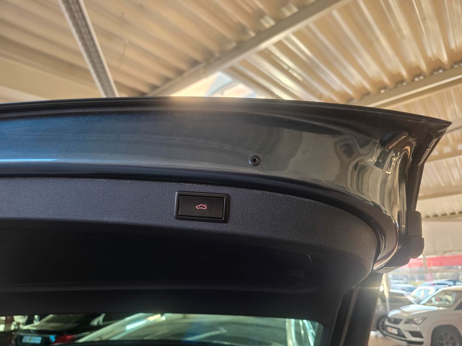 Fahrzeugabbildung SKODA 2.0 Kodiaq 4x4/1.Hd/Navi/CAM/Keyless/ACC/Memo