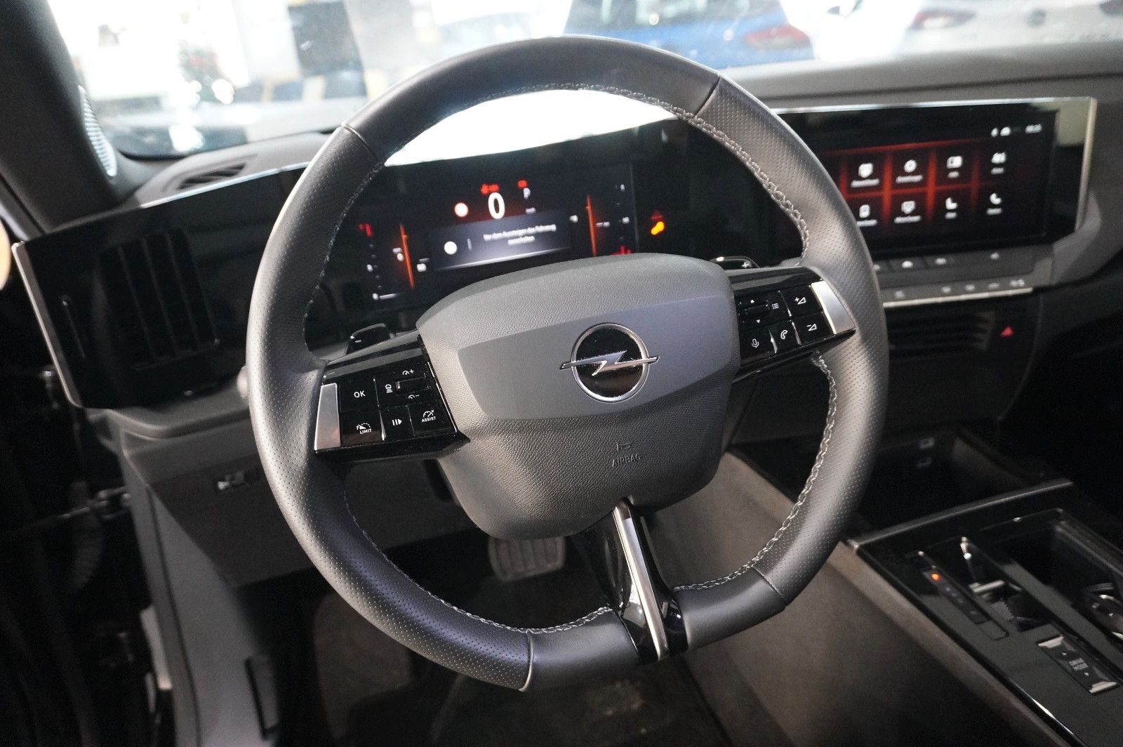 Fahrzeugabbildung Opel Astra L ST 1.2T EDITION AT-8 NAVI/LED/SPORT/DAB+