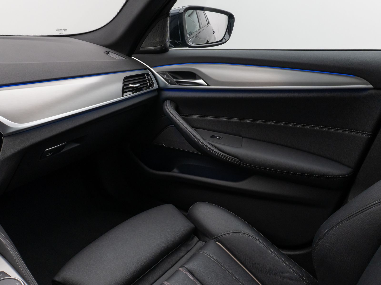 Fahrzeugabbildung BMW 540d  xD M Sport Kamera HUD DAB H/K Alarm 20Zoll
