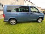 Volkswagen T6 Multivan - blaue Volkswagen T6