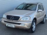 Mercedes-Benz ML 270 LM NAVI KAMERA CLIMATRONIC** - Mercedes-Benz ML 270 mit Diesel-Antrieb
