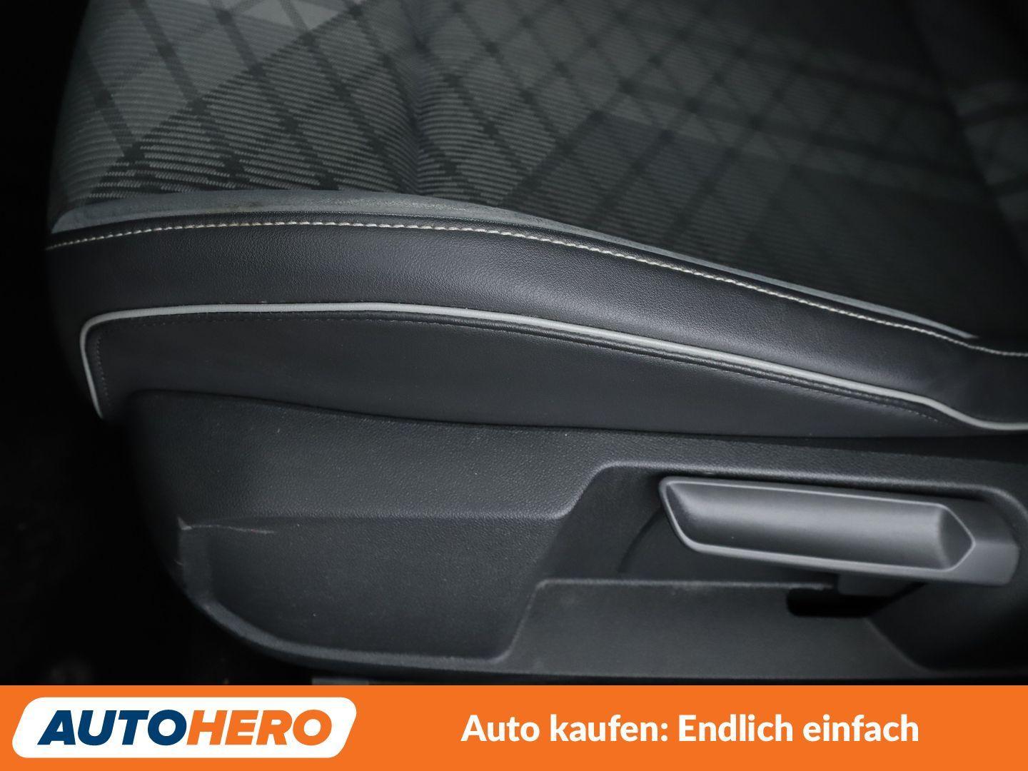 Volkswagen Golf VIII 1.5 TSI ACT R-Line Aut.*NAVI*VC*MATRIX, миниатюра 23