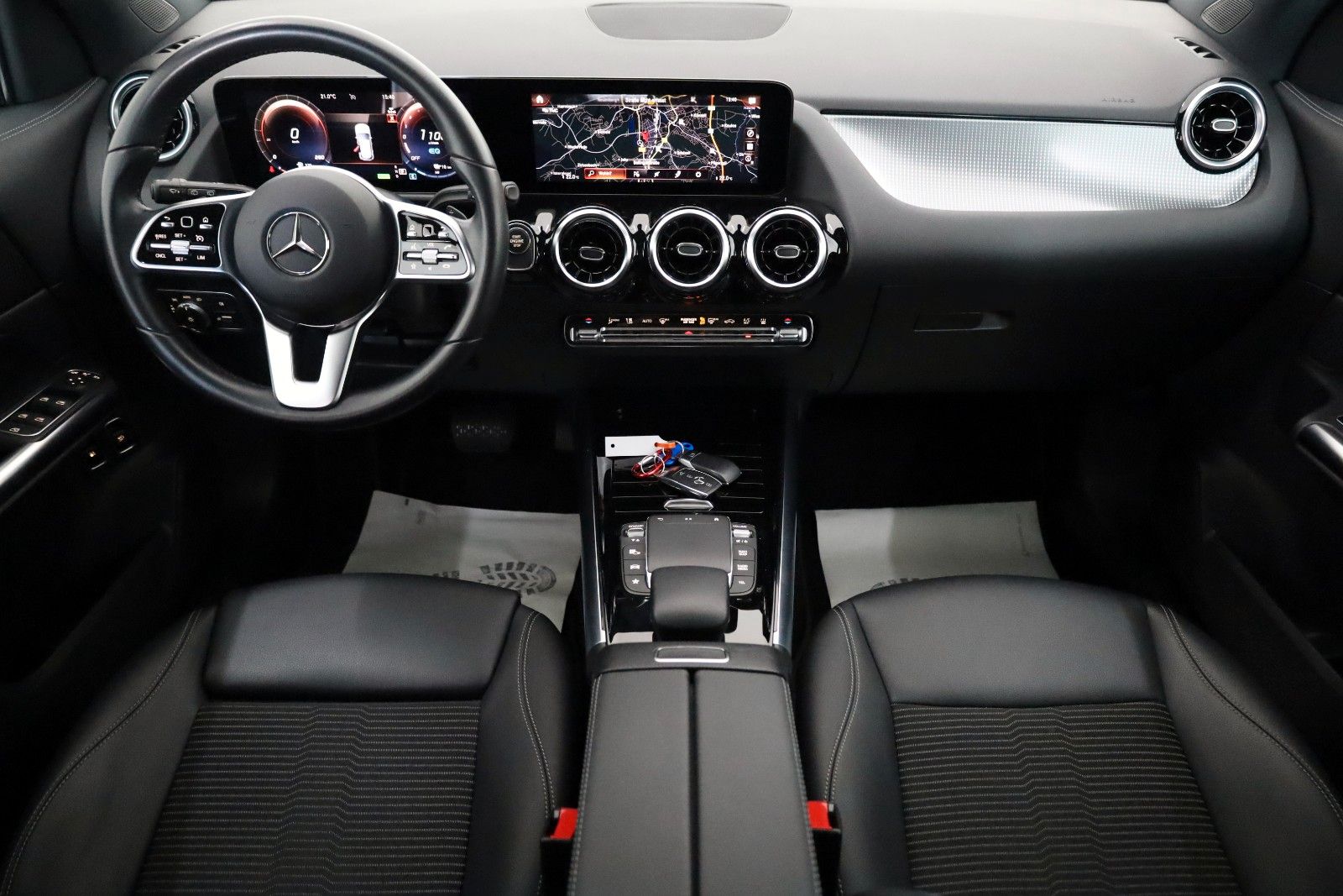 Fahrzeugabbildung Mercedes-Benz GLA 250 e Progressive,Navi,LED,SH,Kamera,Panoram