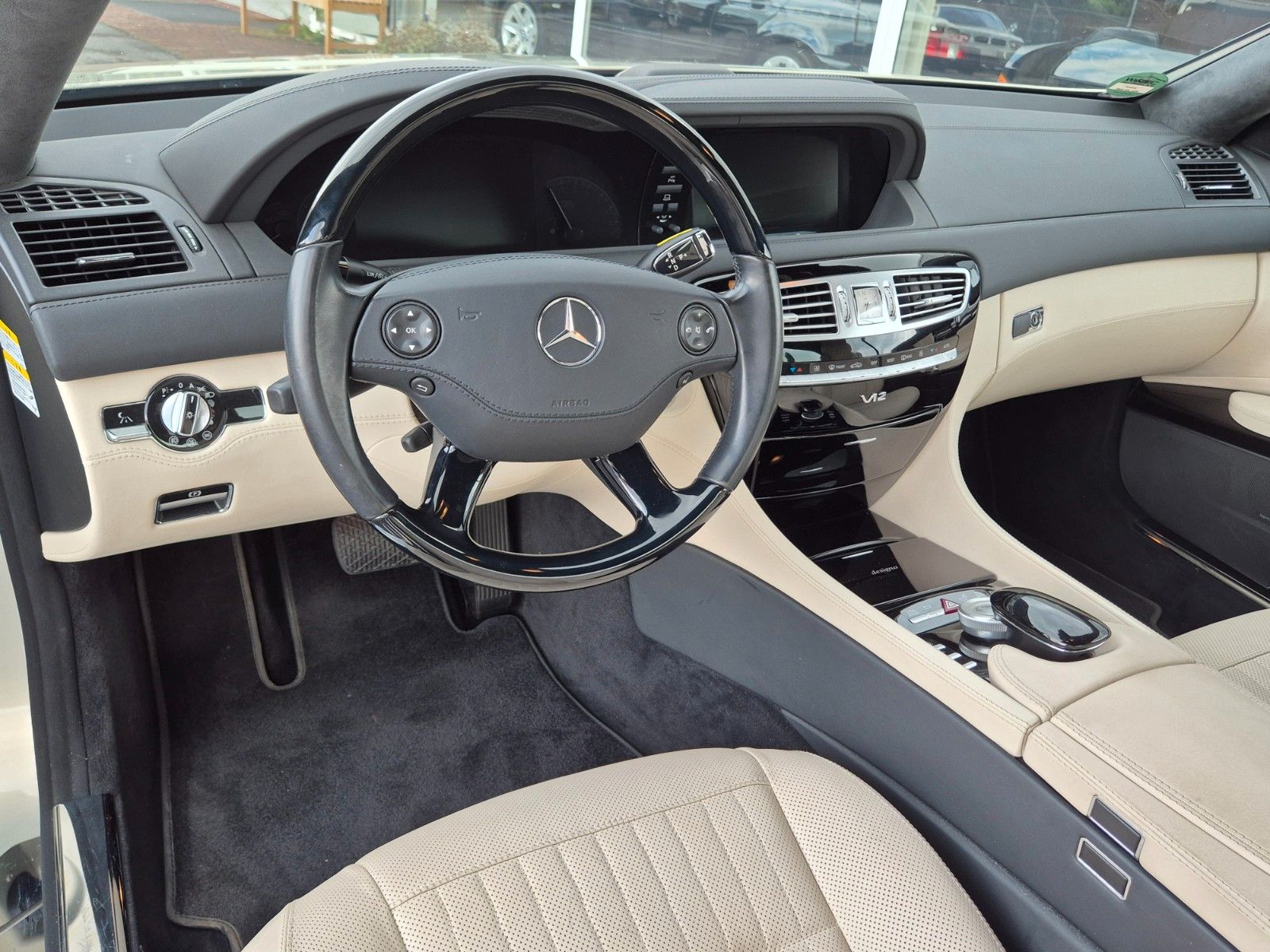 Fahrzeugabbildung Mercedes-Benz CL 600/Designo Interieur+Exterieur/Sammlerzust.