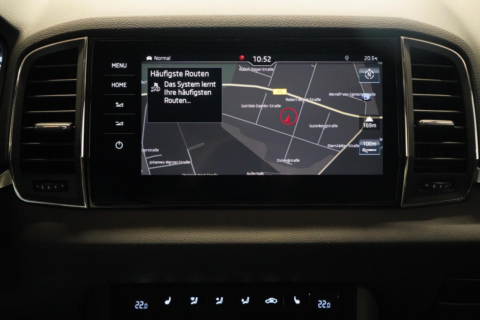 Skoda Karoq 1.5 TSI DSG Style*Unfallfrei*1.Hand*LED*