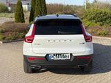 Volvo XC40 D4 AWD R Design Geartronic R Design - Volvo XC40 von privat