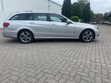 Mercedes-Benz E 200 E T-Modell E 200 BlueTec - Mercedes-Benz E-Klasse: T Modell