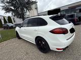 Porsche Cayenne Turbo Turbo - Porsche Cayenne aus 2012: Turbo