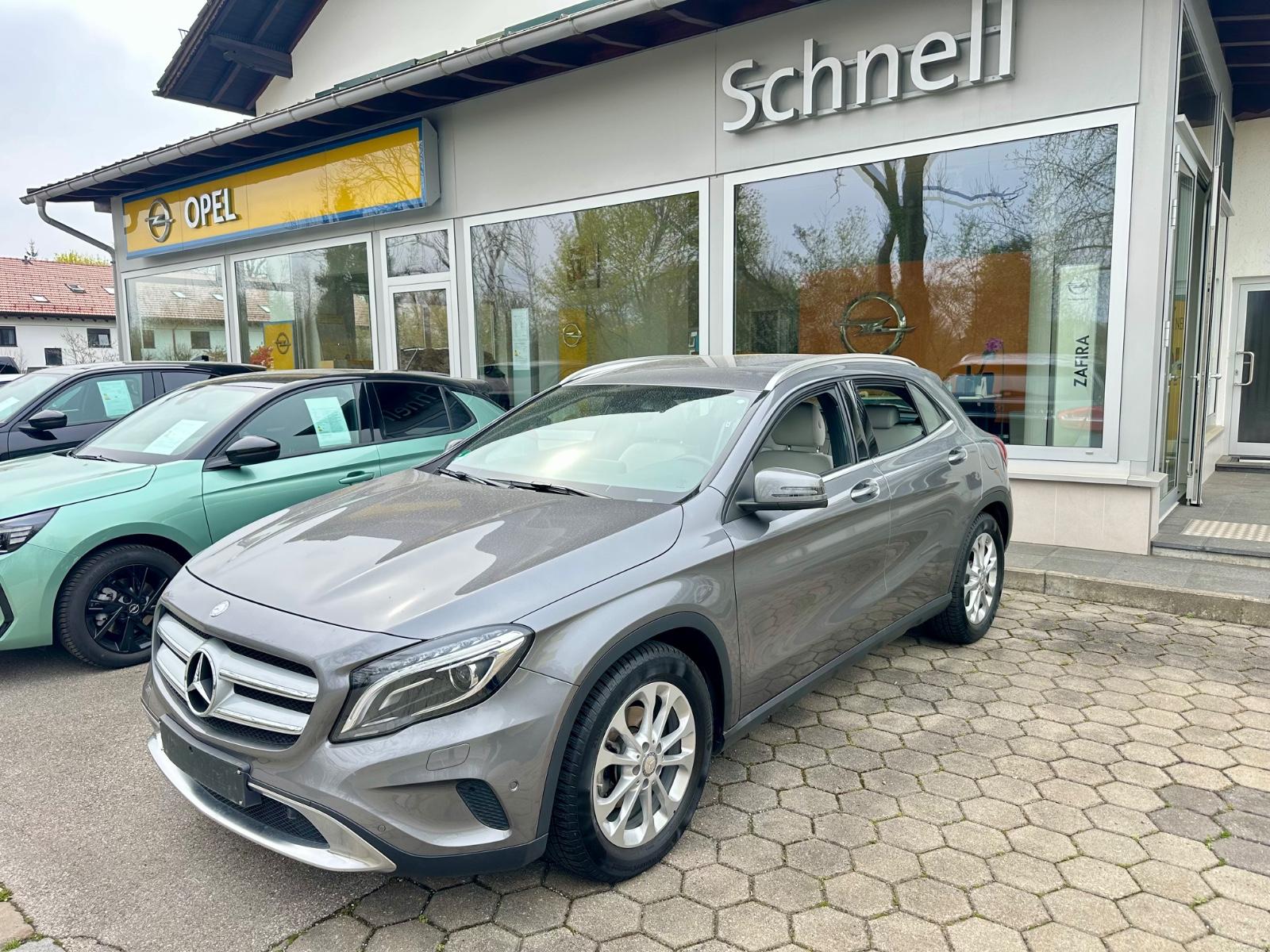Mercedes-Benz GLA 220 GLA GLA 220 CDI / d 4Matic 1. Hand