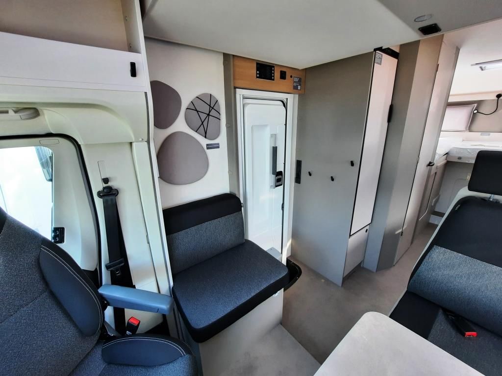 Fahrzeugabbildung LMC Tracer 730 EL Verfüg./Sparen Sie 10.661,- €