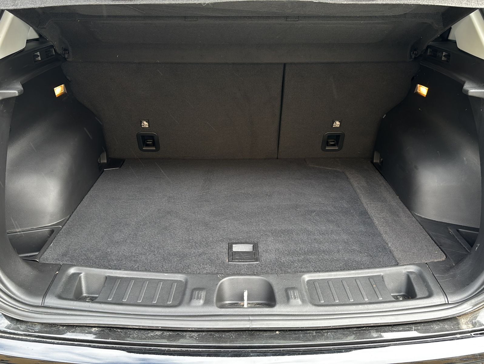 Fahrzeugabbildung Jeep Compass 1.3 T4 Plug-In Hybrid Limited 4xe 140kW
