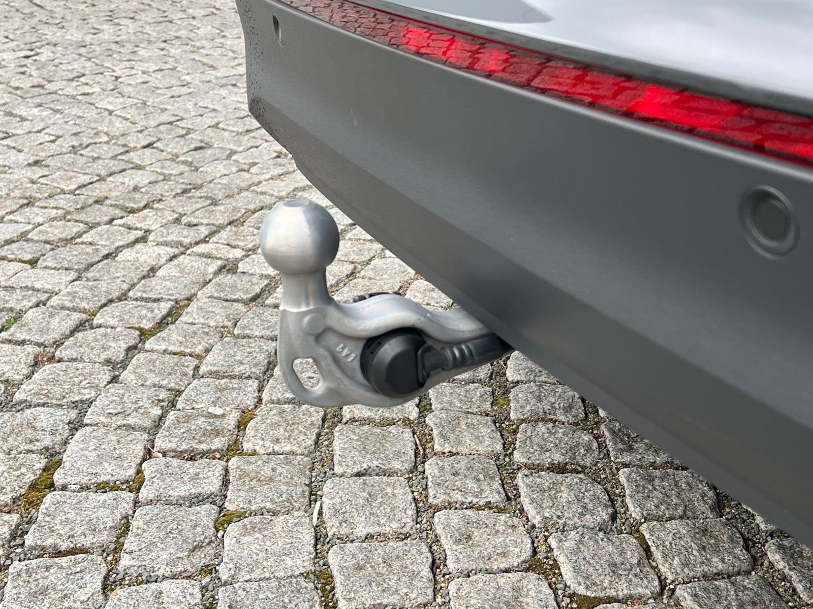 Fahrzeugabbildung Volkswagen Tiguan Elegance 2.0 TDI DSG *AHK, IQ.Light, 18'-