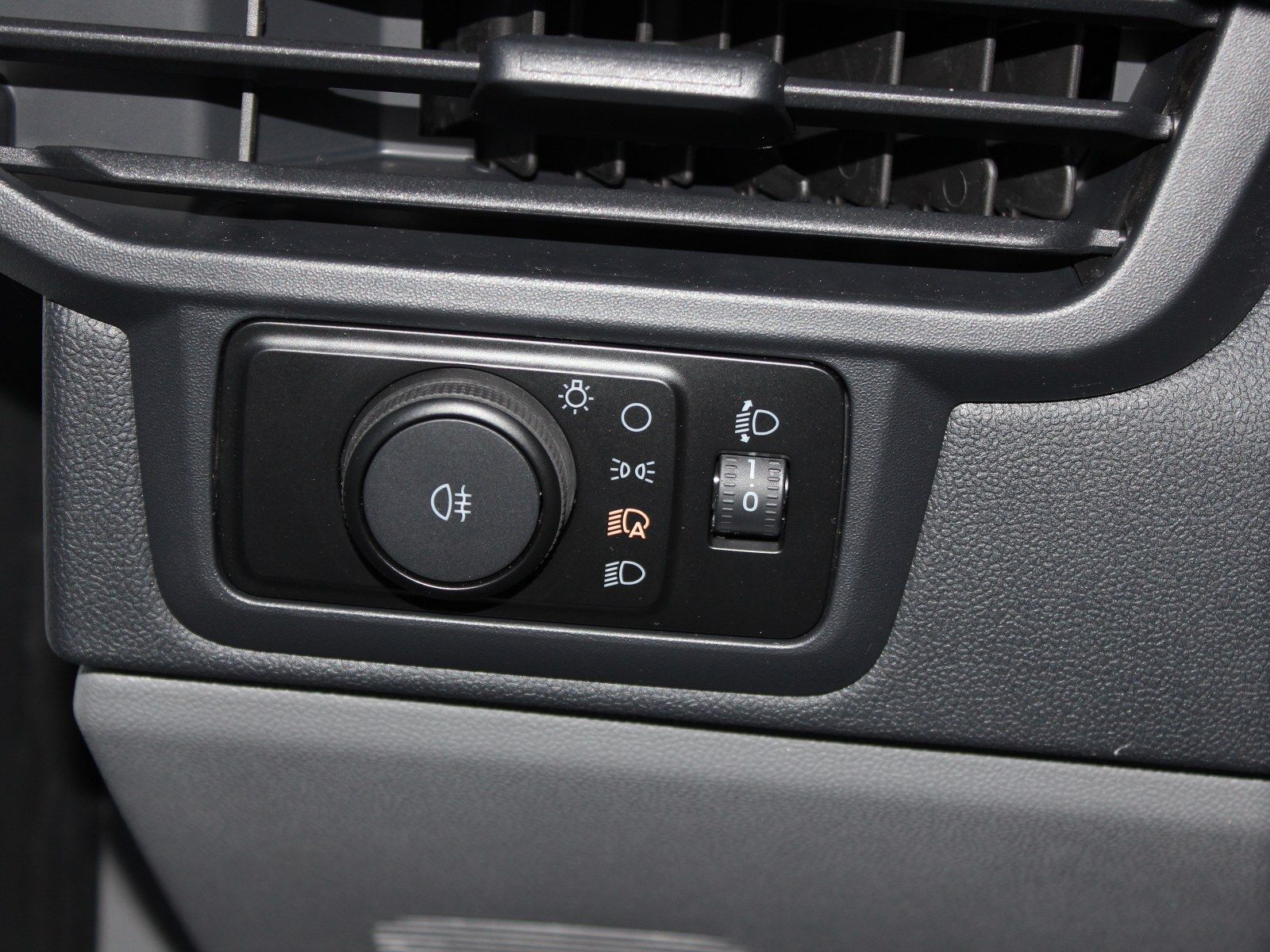 Fahrzeugabbildung Ford Transit Custom 280 L1 Trend FWD
