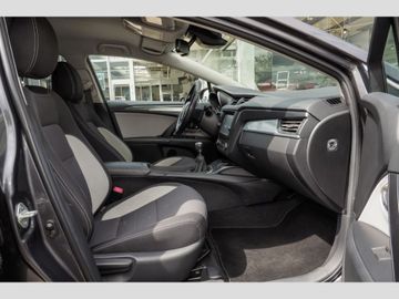 Toyota Avensis - 7