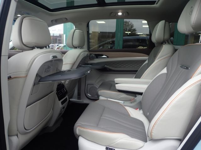 Fahrzeugabbildung DFSK Forthing 4 1,5T Allwetterreifen Unterbodenschutz