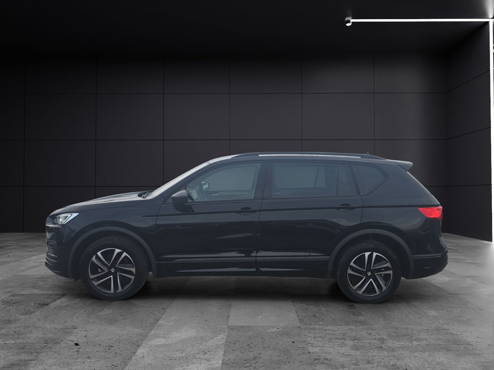 Fahrzeugabbildung SEAT Tarraco FR 1.5 TSI ACT DSG AHZ KAMERA LED ACC