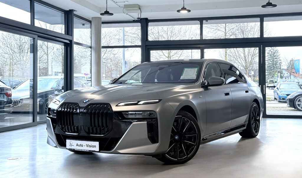 2023 BMW i7
