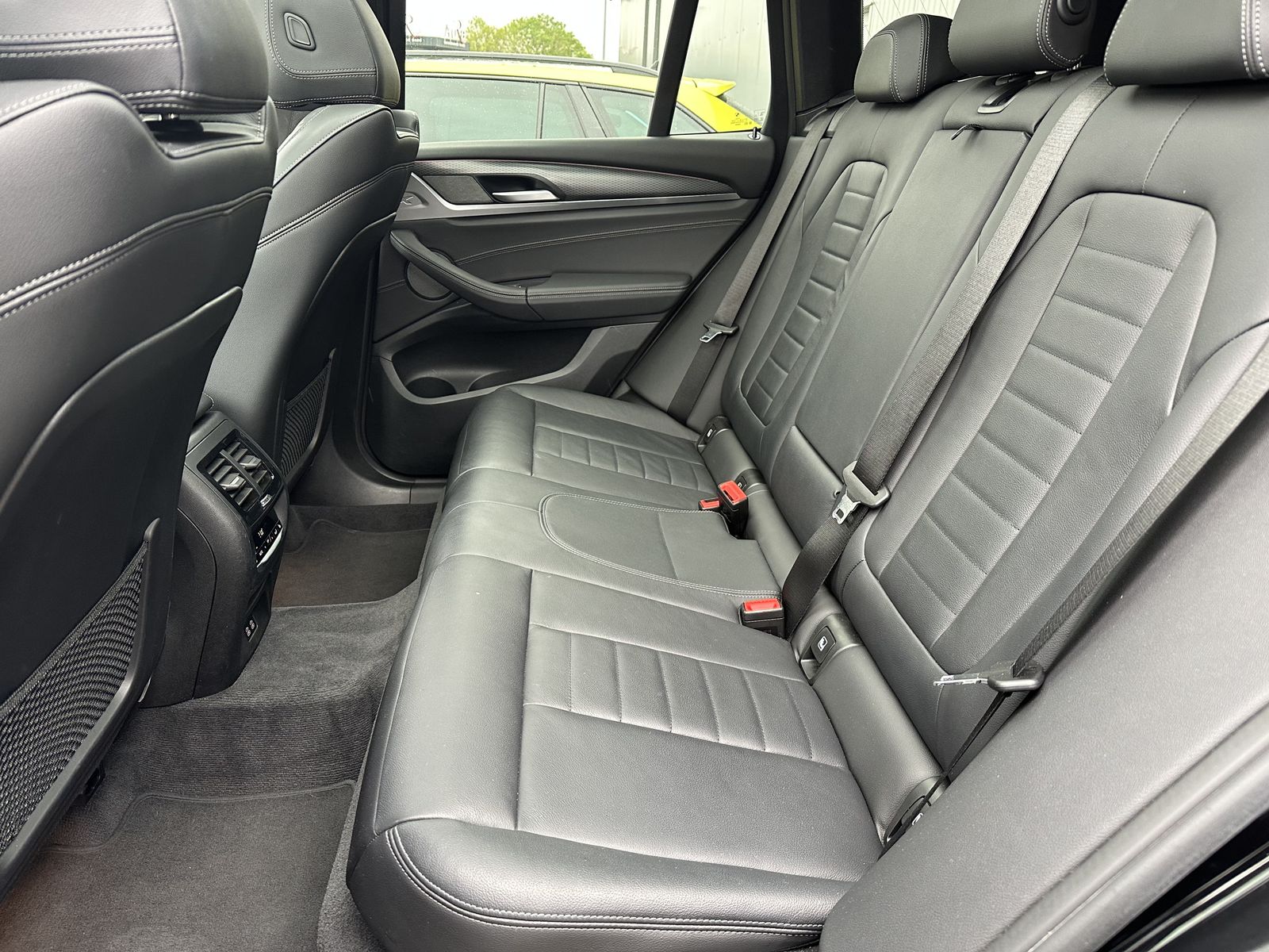 Fahrzeugabbildung BMW X3 xDrive30d M-Sport+NAV+LASER+PANO+HUD+20ZO+360