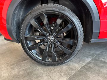 MYAUTOCENTER – Gebraucht- und Jahreswagen mit Werkstattservice in Pfaffenhofen Volkswagen T-Roc *R-Line*AHK*2-ZONEN*Navi*Spurhalte*