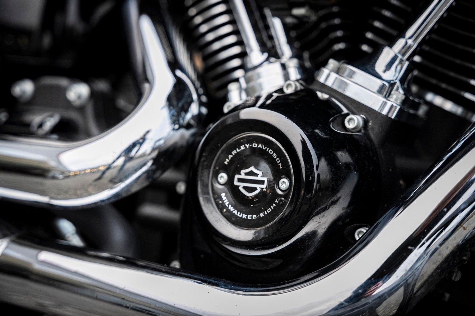 Fahrzeugabbildung Harley-Davidson Softail Heritage 114 FLHCS - KESSTECH -