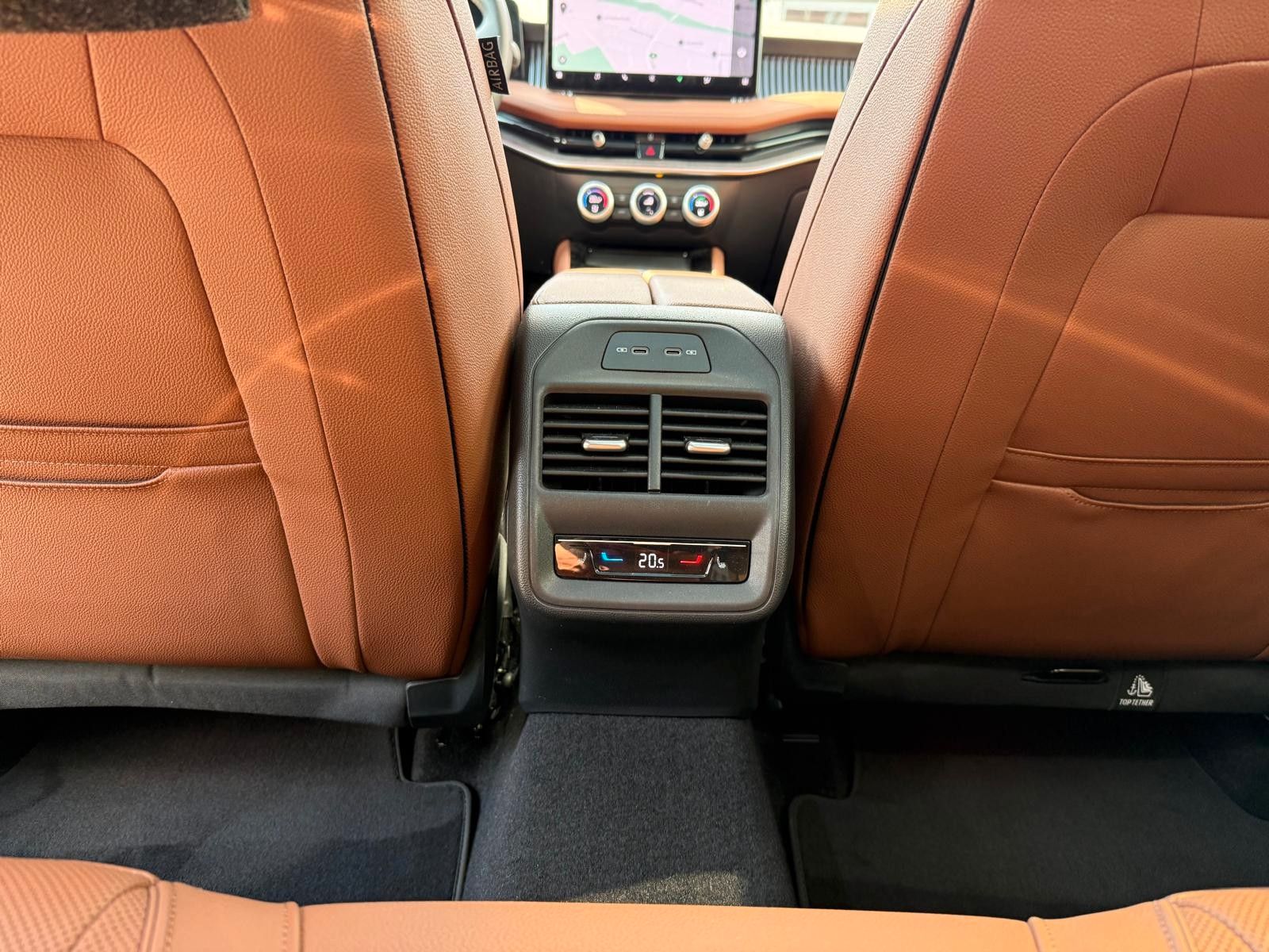 Fahrzeugabbildung SKODA Superb Combi L&K