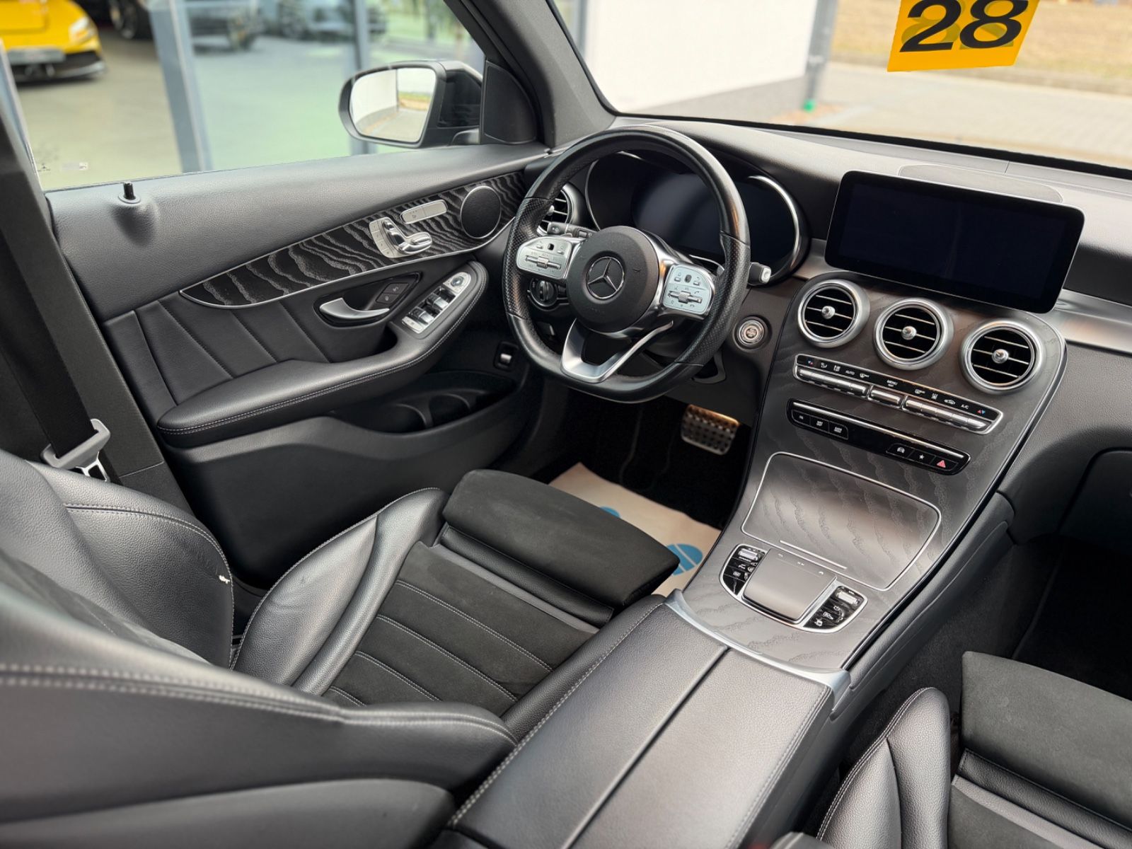 GLC 300 4Matic EQ Autom. LED Leder AMG