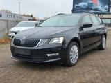 Skoda Octavia 1.6 TDI  Combi/PANO/972 - Skoda Octavia: 1.9