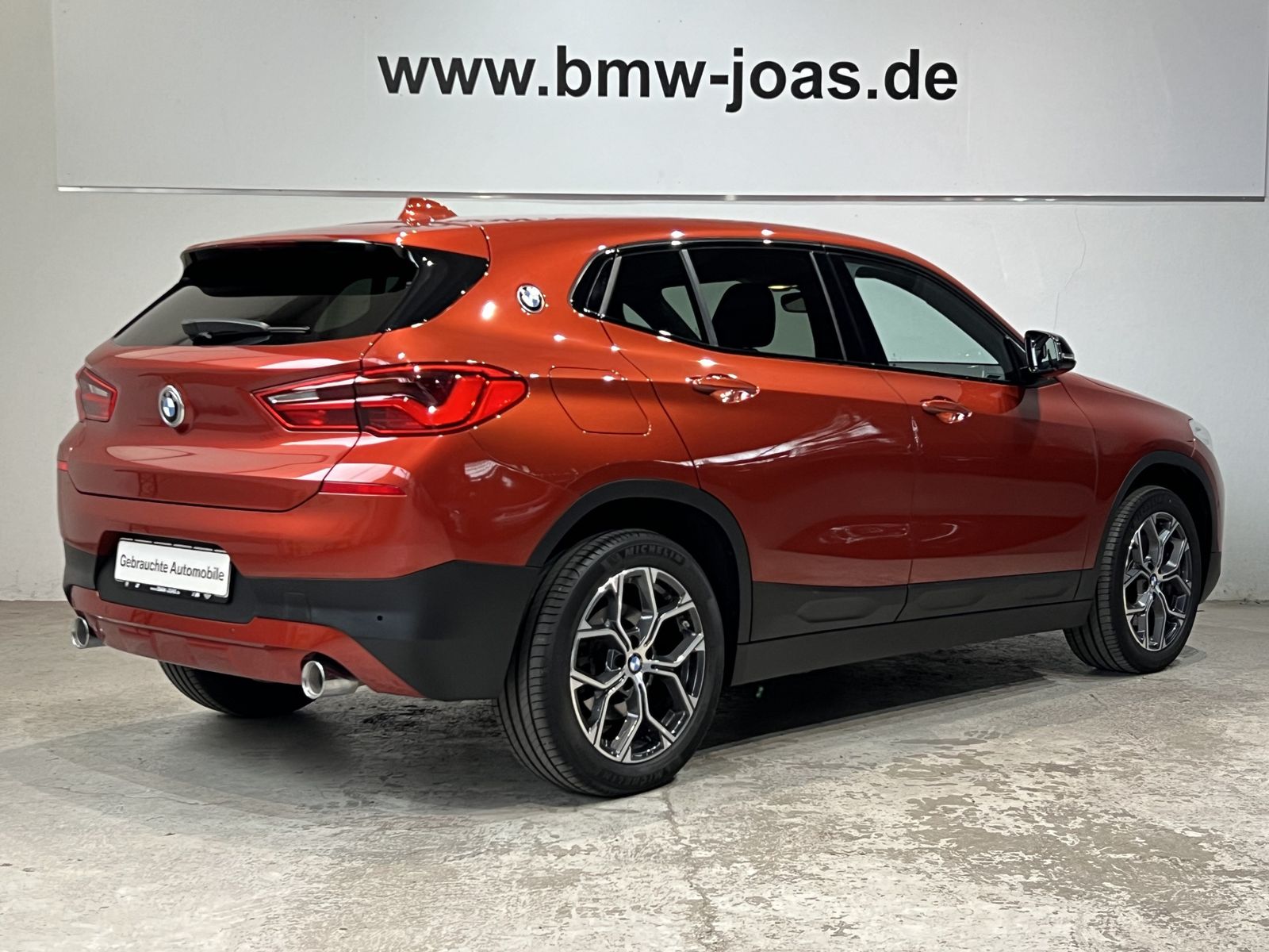 Fahrzeugabbildung BMW X2 xDrive20d Navi AHK PDC vorne + hinten