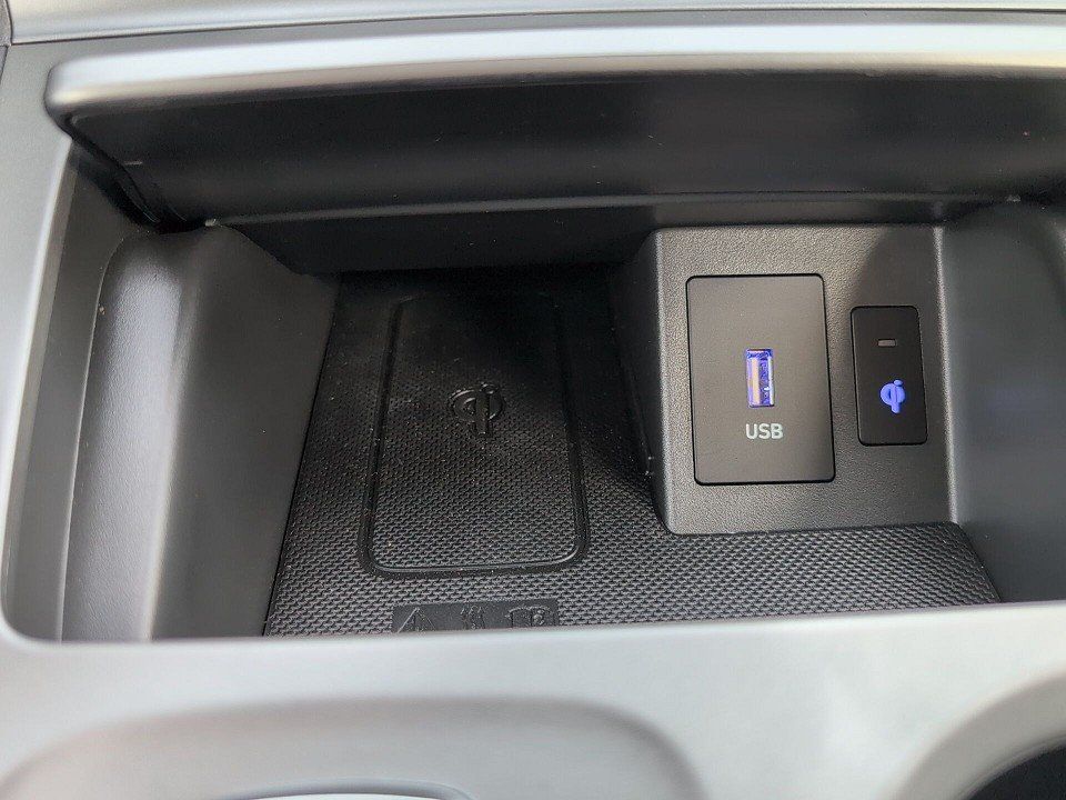 Fahrzeugabbildung Hyundai KONA EV 64kWh TREND 484KM NAV-P 1HD GARANTIE-30+