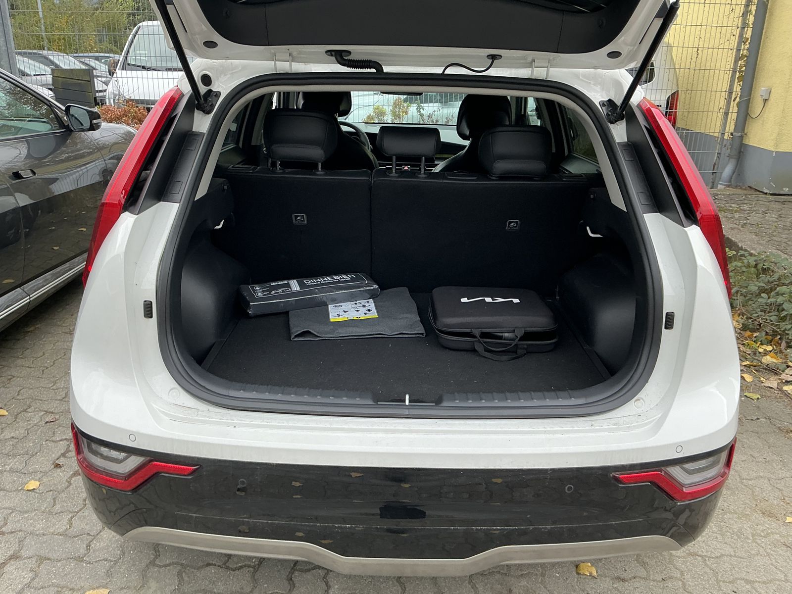 Kia Niro EV Vision Leder R.Cam Navi ACC SHZ LED DAB imagem 3