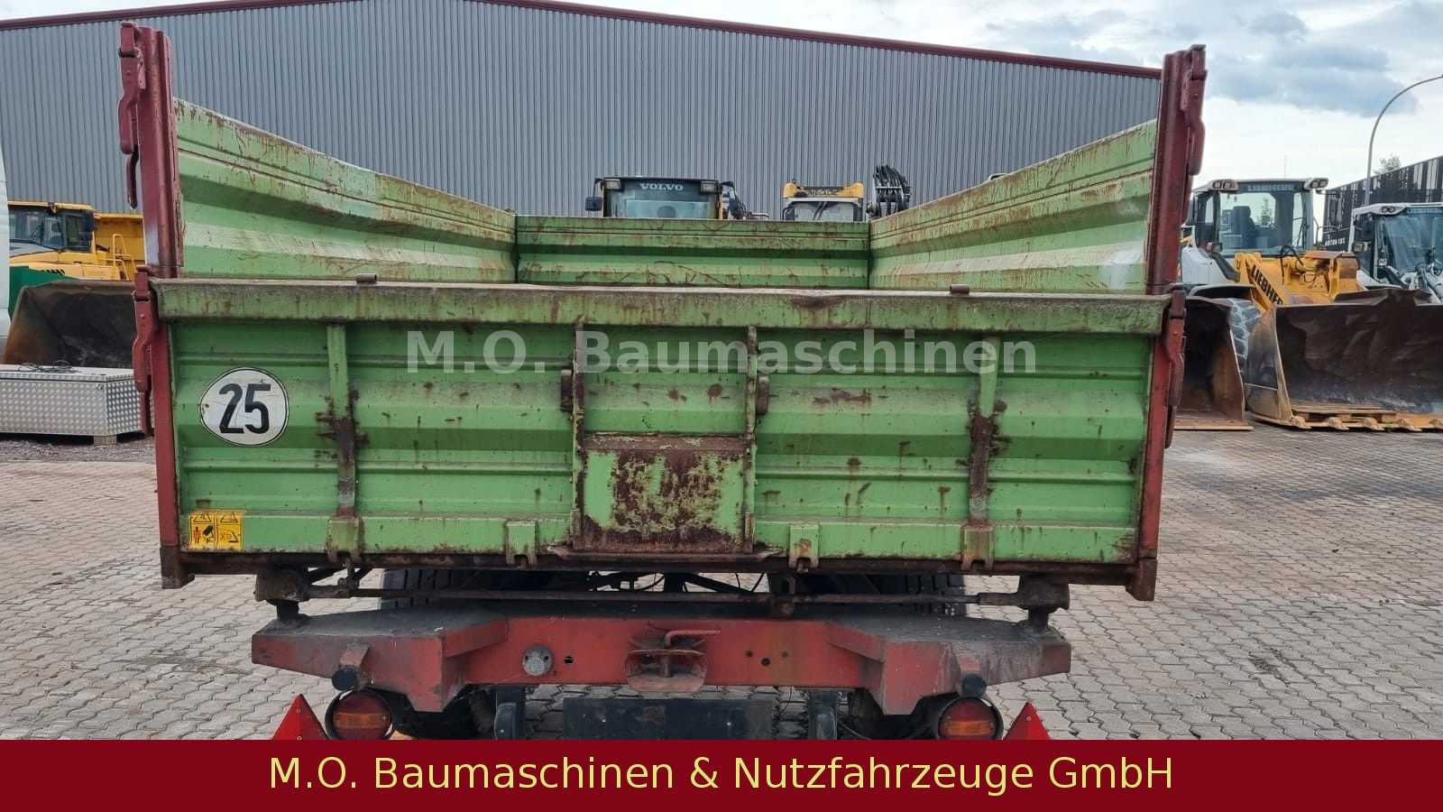 Fahrzeugabbildung Other Strautmann / 3 Seitenkipper / 6,9 t