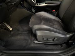 Fahrzeugabbildung BMW 218i Active Tourer M Sport -- AHK/HeadUp/Innovat