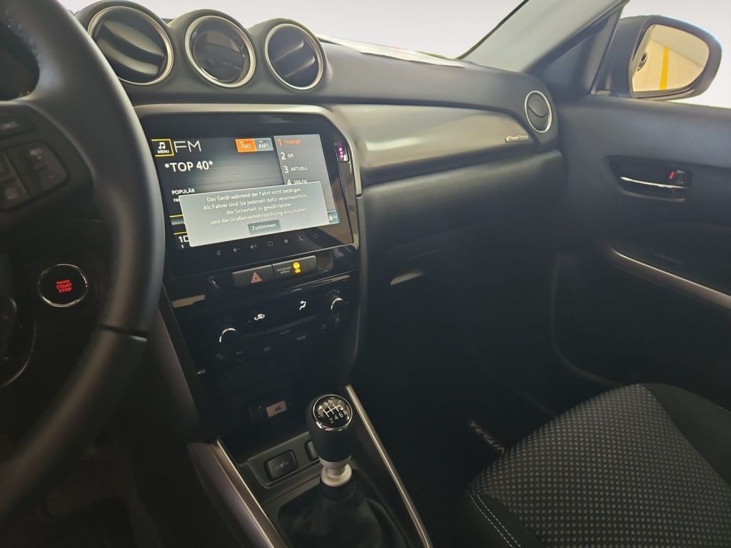 Fahrzeugabbildung Suzuki Vitara 1.4 Allrad Comfort Navigation LED Scheinw